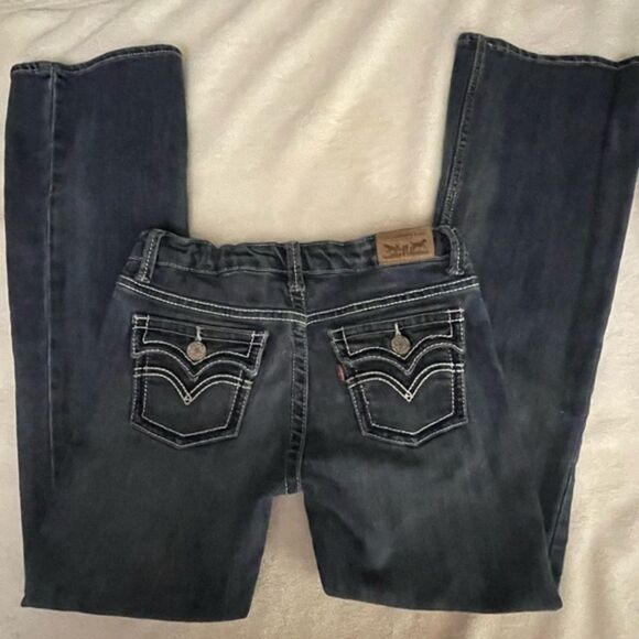 LIKE NEW Levi’s 10 Regular Levi’s 5-pocket boot cut medium wash blue denim jeans - Picture 10 of 13